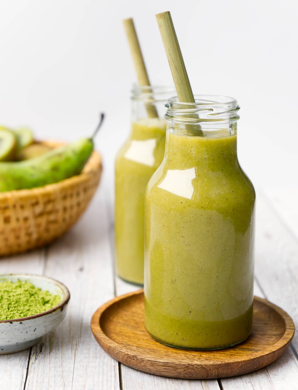 noblessa-keittiomestarin-blogi-2022-03-matcha-smoothie-980x1280.jpg