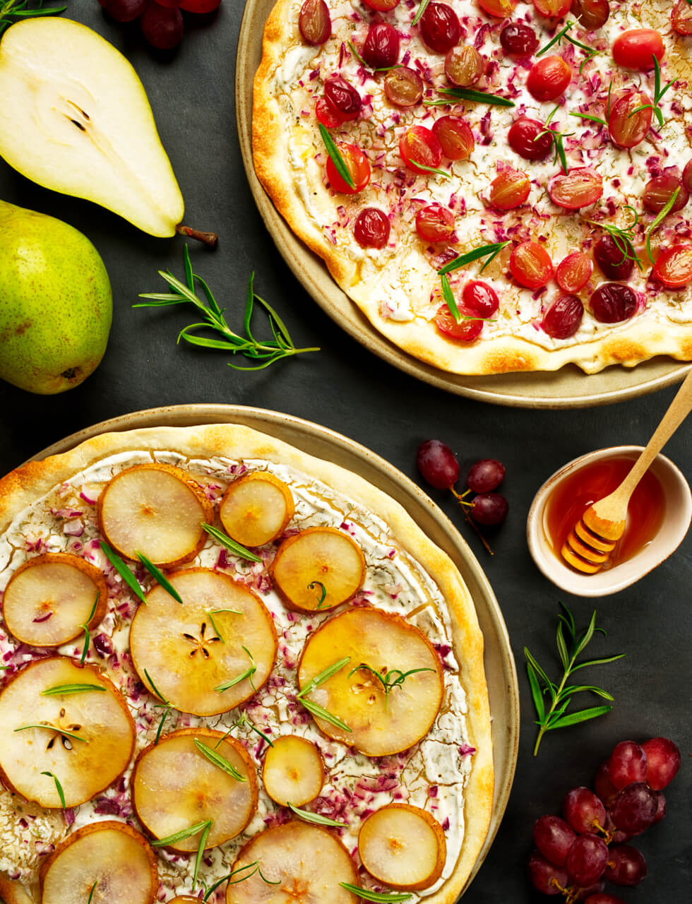 noblessa-keittiomestarin-blogi-2022-11-flammkuchen-980x1280.jpg
