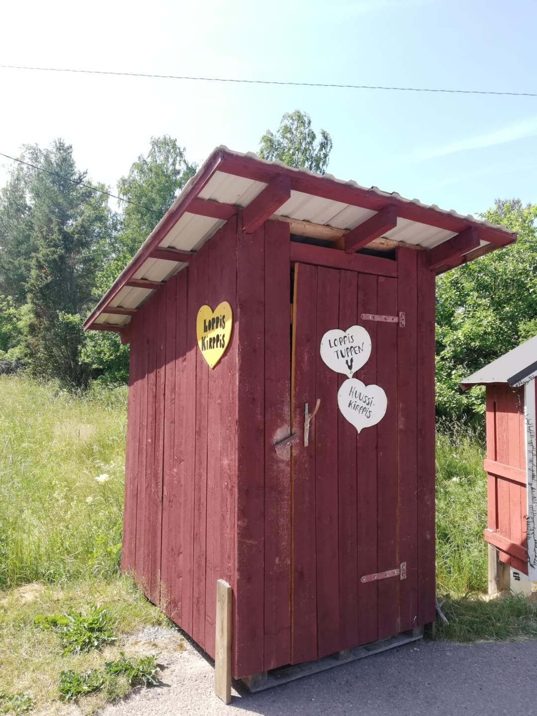 noblessa-keittiomestarin-blogi-2022-08-rengastie-huussikirppis.jpg